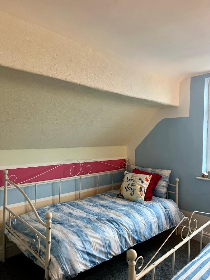 Quirky Attic Blackpool Bagian luar foto